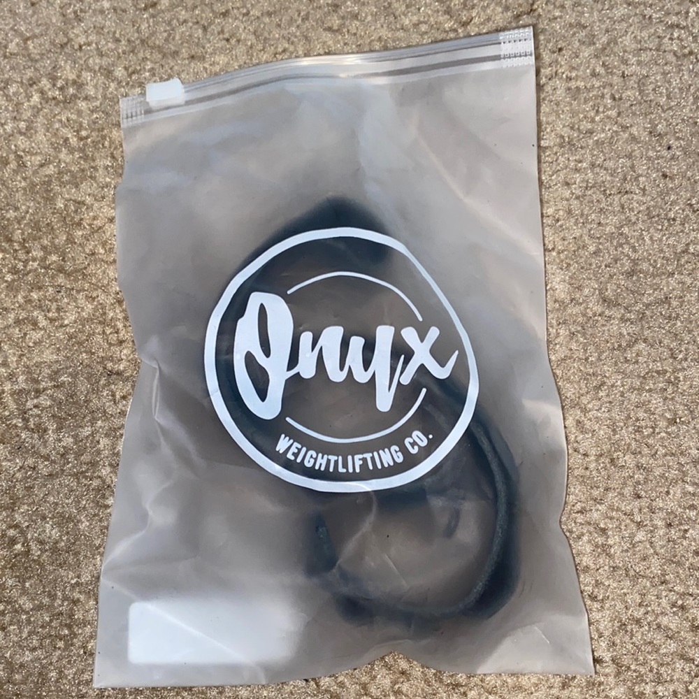 ONYX VADER LOW TOP WRIST WRAP-MEDUIM